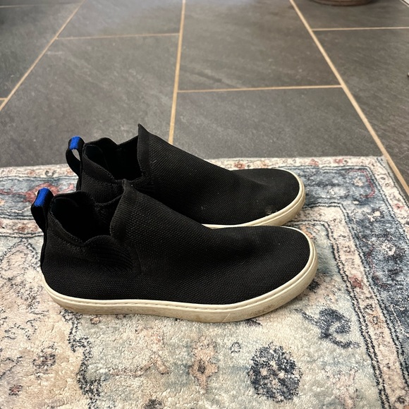 Rothy’s sneaker - Picture 2 of 4